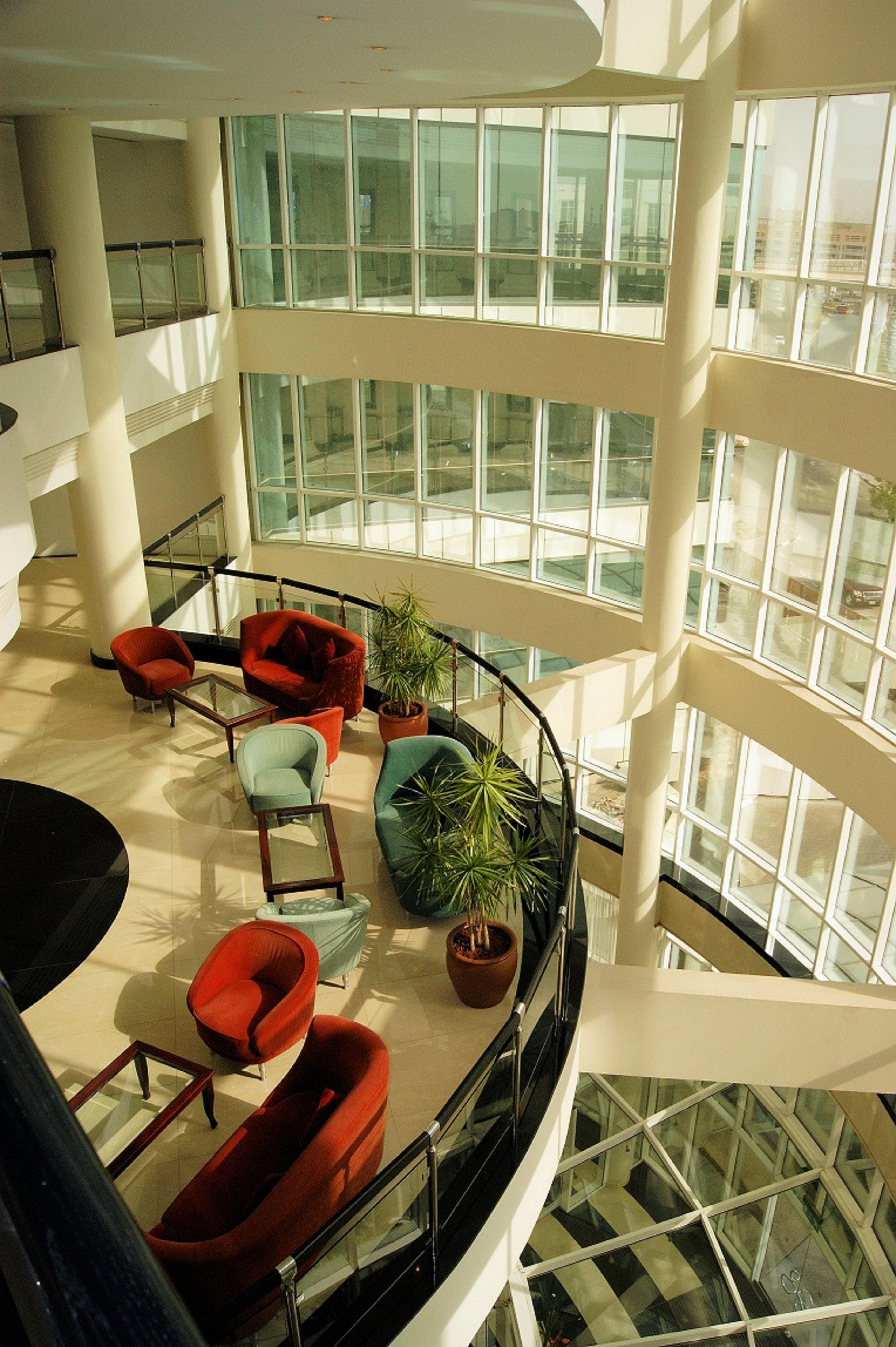 Millennium Airport Отель 4*